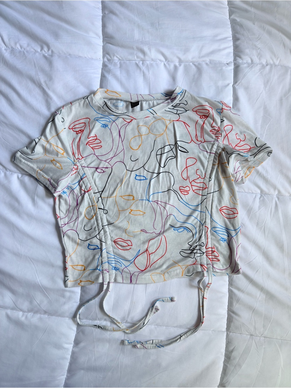 Abstract Print Cinch-Side Top